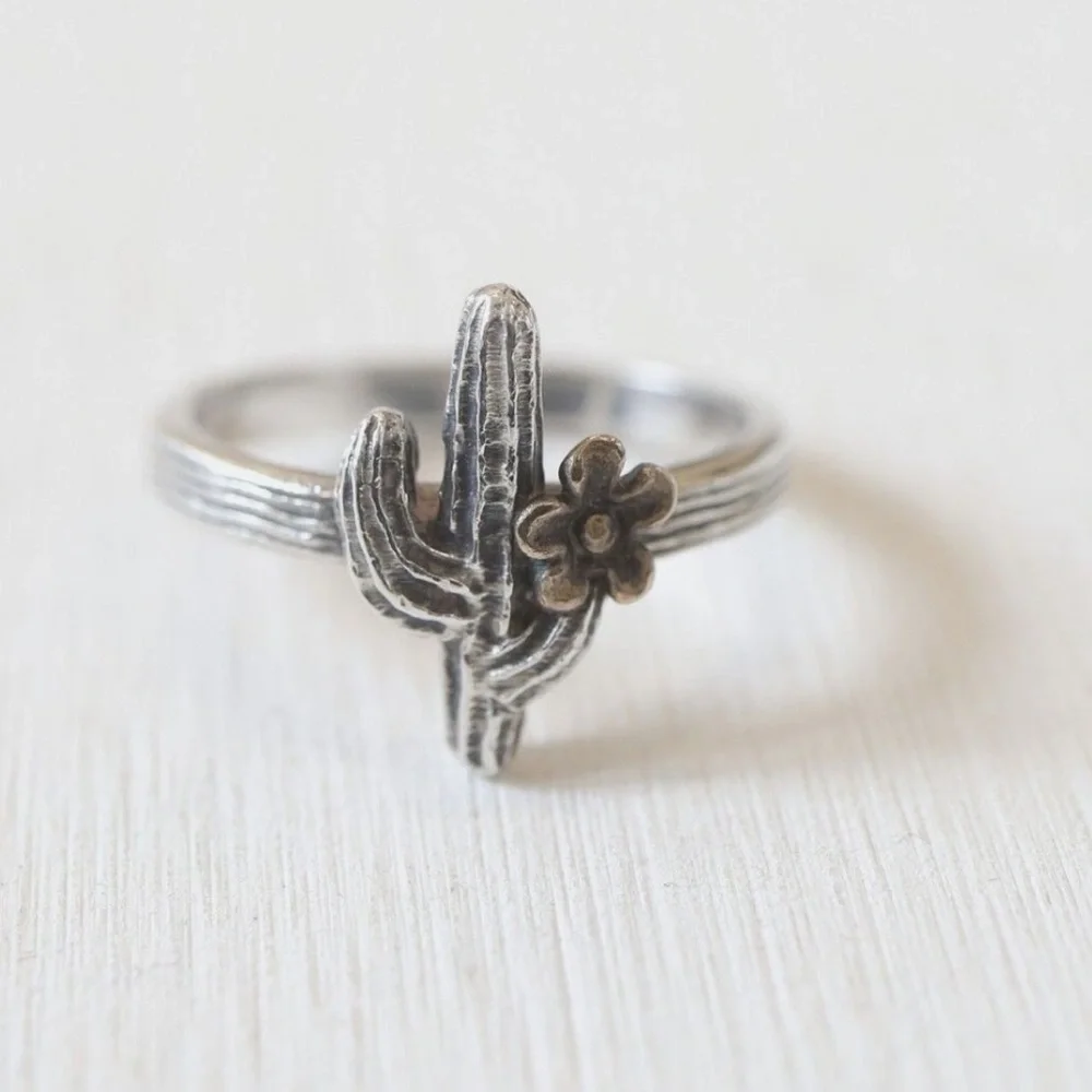 James Avery Silver Cactus blossom Ring - Picture 1 of 6